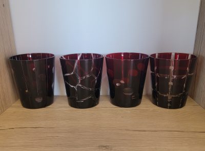 Verre Gobelet Rouge (divers motifs)
