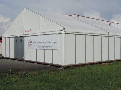 TENTES PAROIS DUR 008 Tente avec bardage rigide