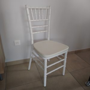 chaise marnion bois blanc