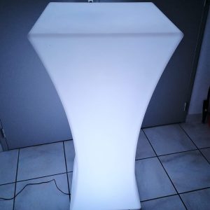 Mange debout carré lumineux