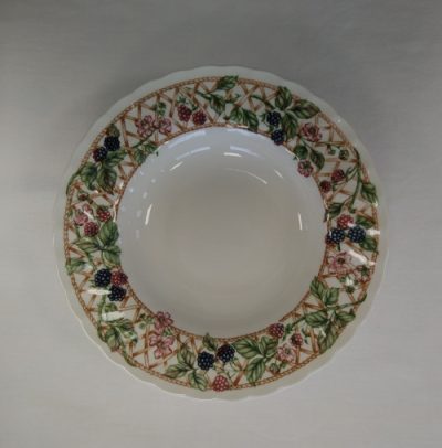 Assiette creuse Churchill "Trellis"
