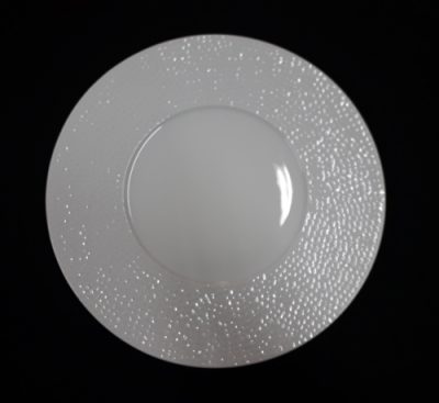Assiette dessert porcelaine ronde martelée